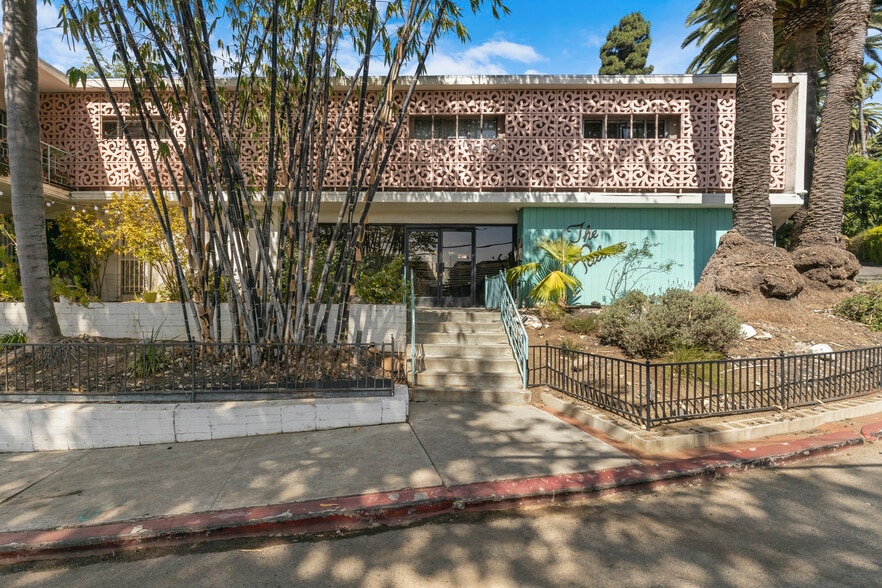 More Photos Of 1959 Grace Ave, Los Angeles Apartments For Sale