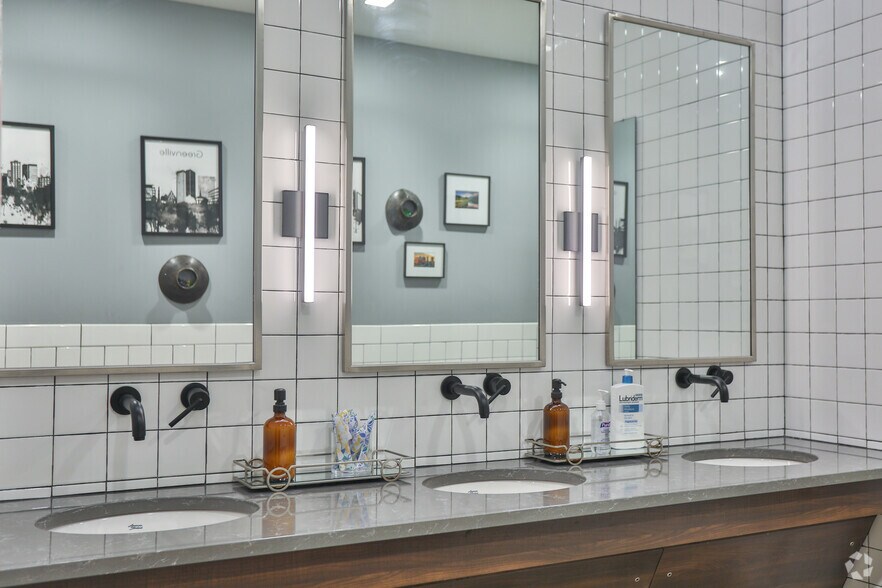 More Photos Of 141 Traction St, Greenville Coworking Space