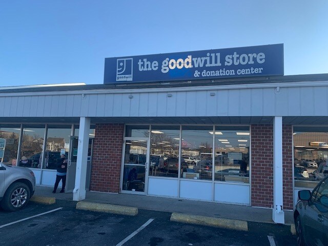 More Photos Of 109-133 Corporation St, Hyannis Storefront For Sale