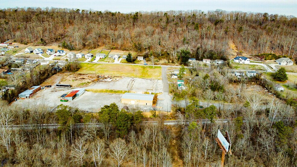More Photos Of 4605 Vie St, Knoxville Warehouse For Lease