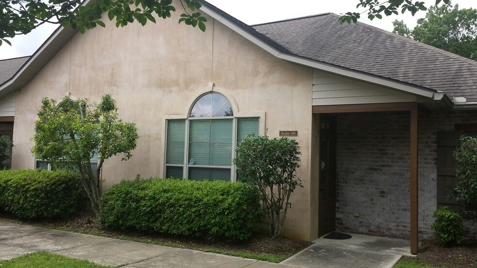 More Photos Of 14635 S Harrell's Ferry Rd, Baton Rouge Office For Sale