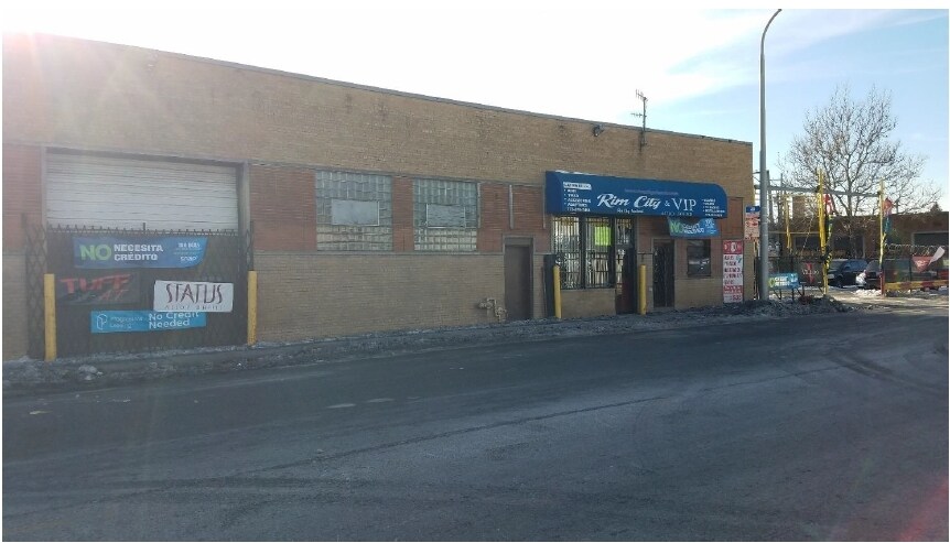 More Photos Of 4253 W Grand Ave, Chicago Service For Sale