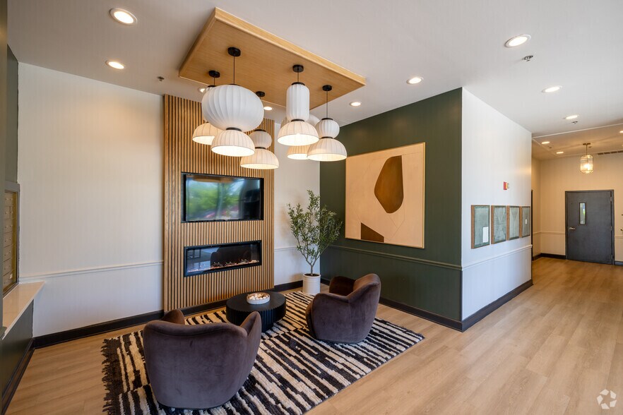 More Photos Of 625 Deerfield Rd, Deerfield Apartments For Lease