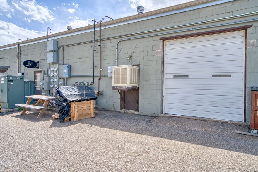 More Photos Of 1800 Commerce St, Boulder Manufacturing For Lease
