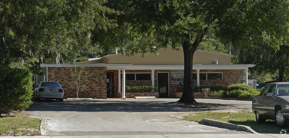 Primary Photo Of 4141 NW 6th St, Gainesville Warehouse For Lease