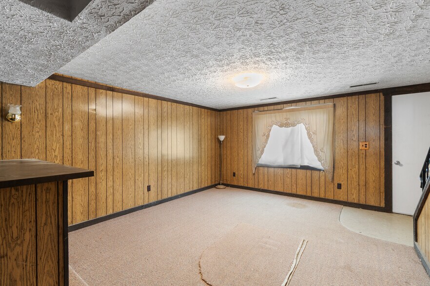 More Photos Of 4542 Camelot Cir, Uniontown Multifamily For Sale