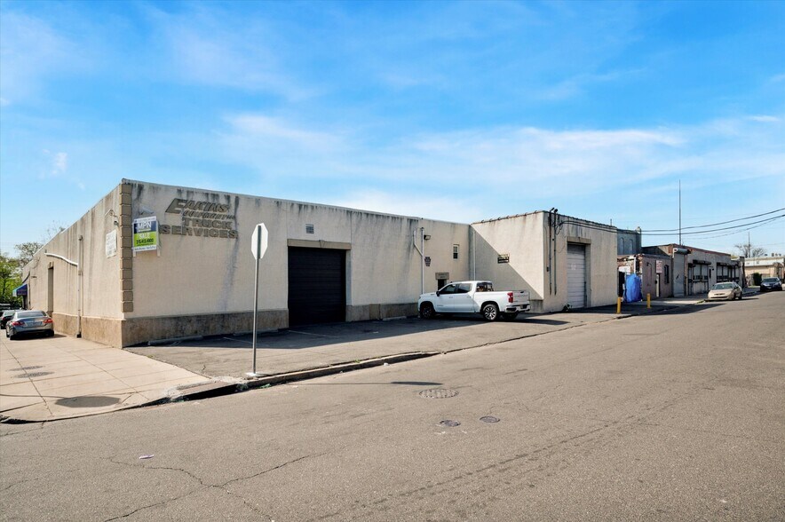 More Photos Of , Philadelphia Industrial For Sale