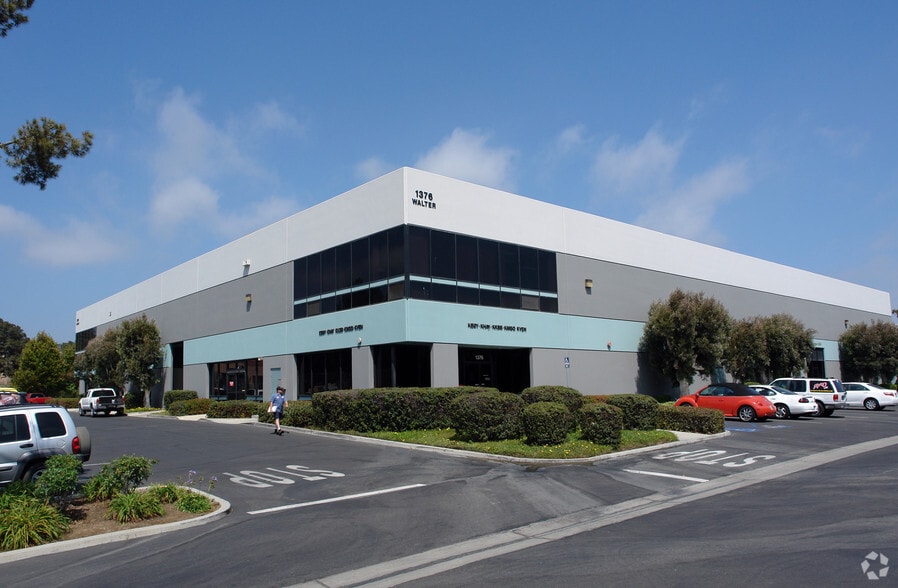Primary Photo Of 1376 Walter St, Ventura Light Manufacturing For Lease