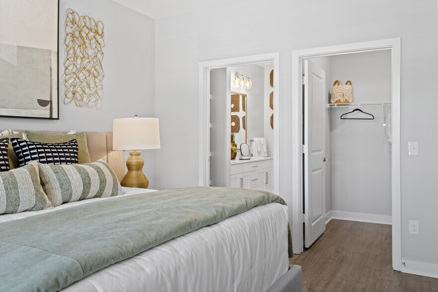 More Photos Of 12400 Dutton Rd, Midlothian Apartments For Sale