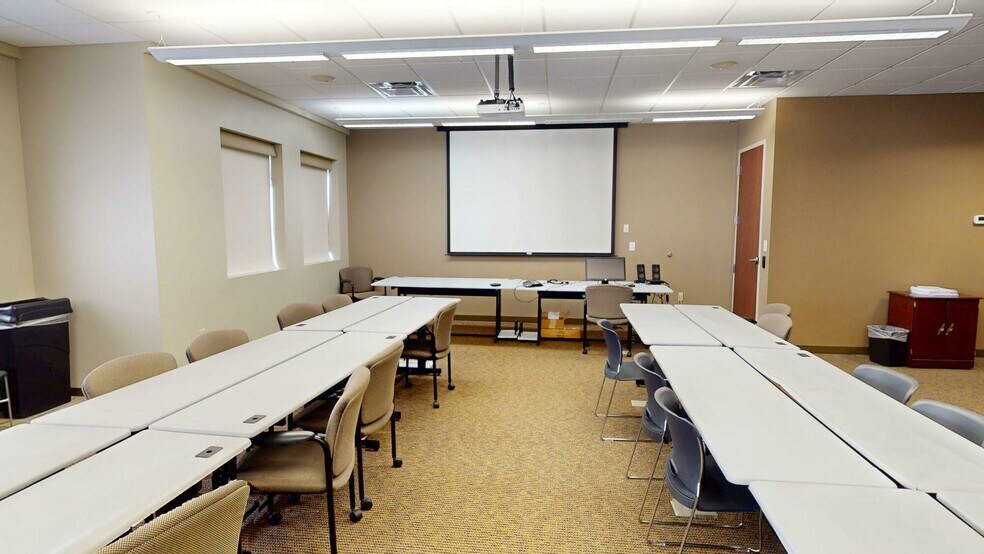 More Photos Of 12500 Reed Hartman Hwy, Cincinnati Office For Lease