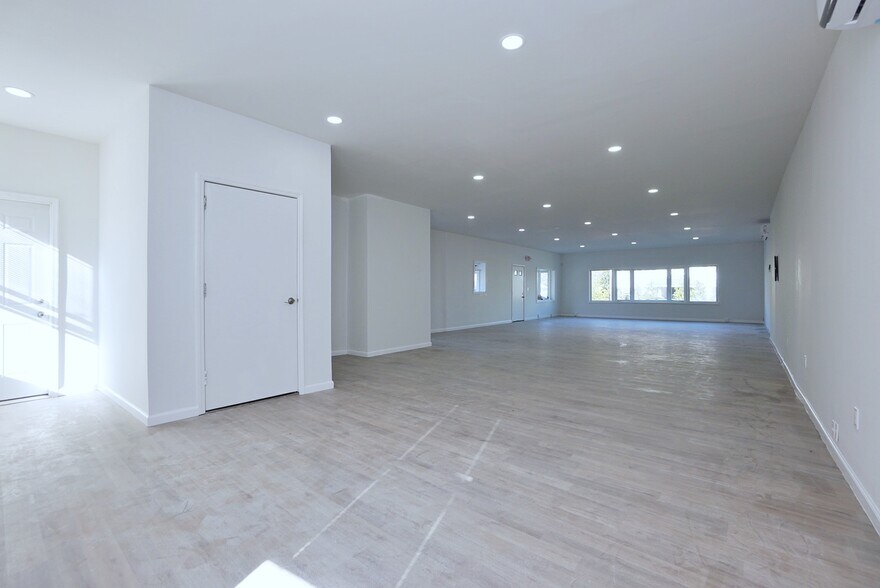 More Photos Of 949 Adelphia-Farmingdale Rd, Howell Loft Creative Space For Sale