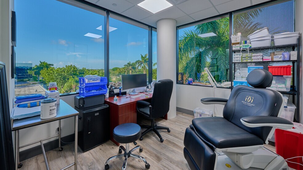 More Photos Of 4800 N Federal Hwy, Boca Raton Medical For Sale