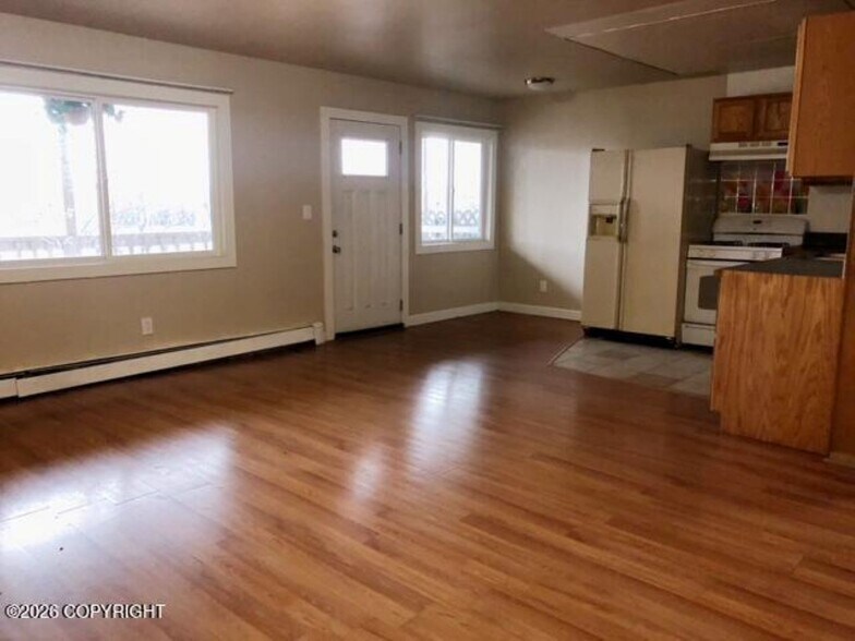 More Photos Of 513 E 15th Ter, Anchorage Apartments For Sale