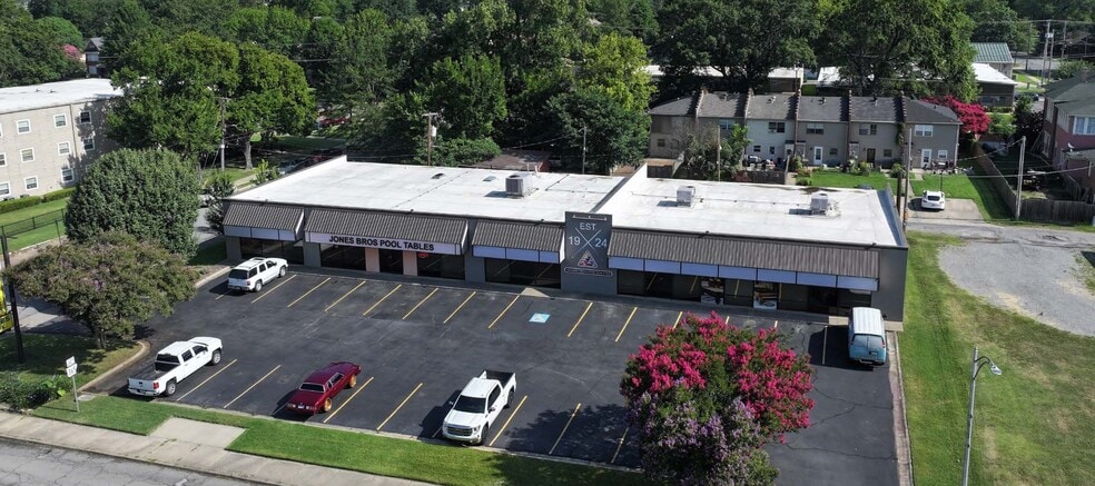 Primary Photo Of 309 W Broadway St, North Little Rock General Retail For Sale