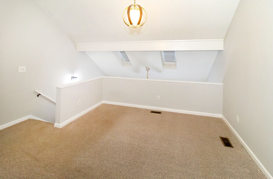 More Photos Of 1410 N Weinbach Ave, Evansville Apartments For Sale