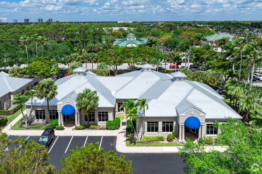 More Photos Of 870 111th Ave N, Naples Medical For Lease