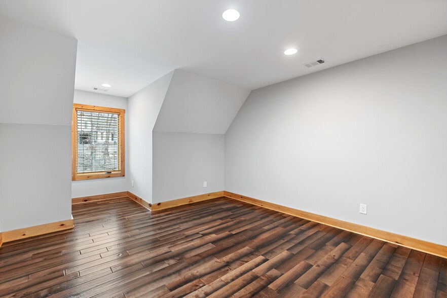 More Photos Of 5735 Archer Ave, Cumming Apartments For Sale