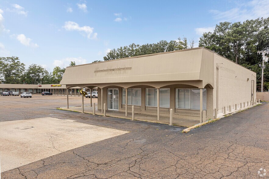 More Photos Of 1315 Ellis Ave, Jackson Freestanding For Sale