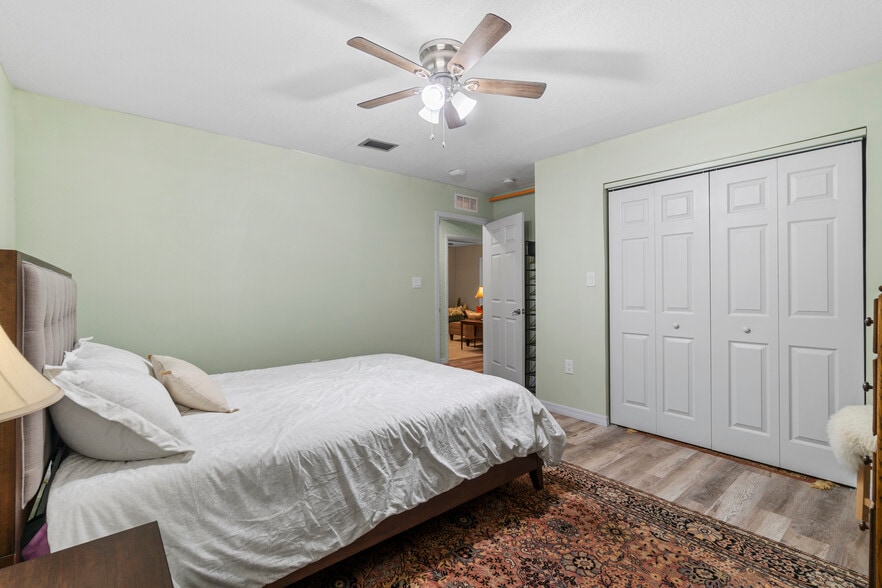 More Photos Of 207 W Wheeler Rd, Seffner Assisted Living For Sale