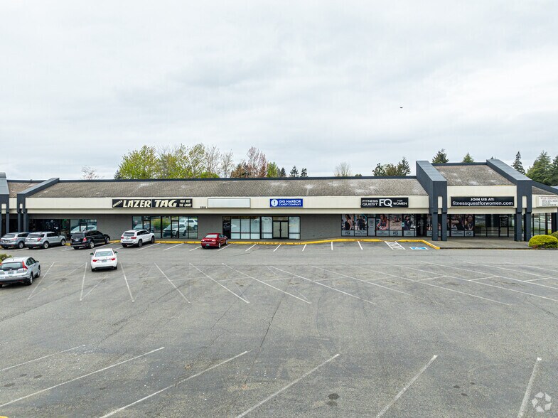 More Photos Of 2310 Mildred St W, Tacoma Unknown For Lease