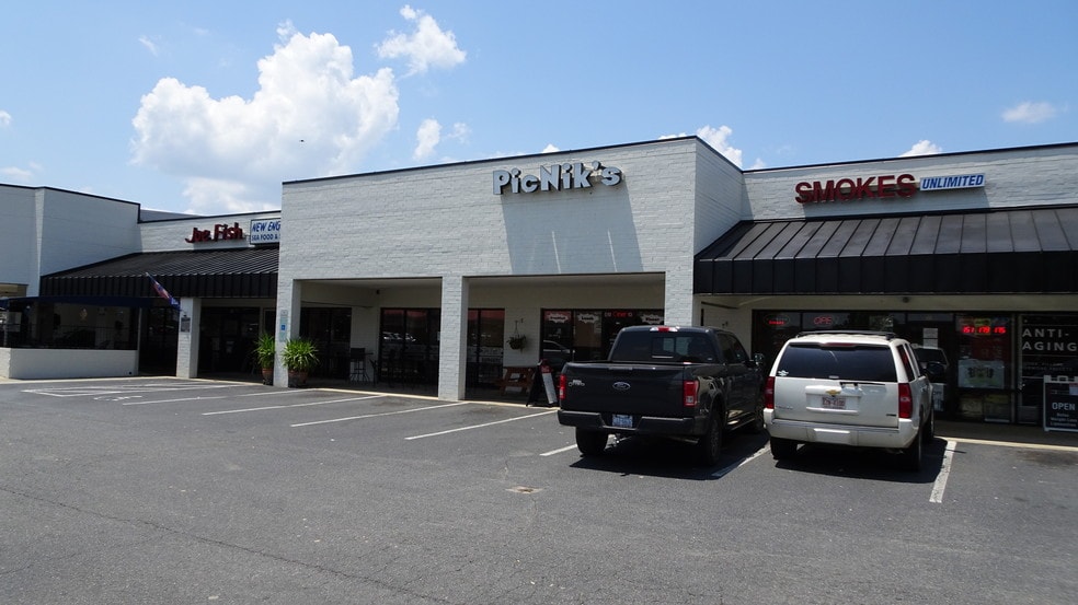 More Photos Of 480-510 River Hwy, Mooresville Unknown For Lease