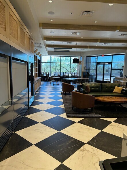 More Photos Of 11475 N 136th St, Scottsdale Freestanding For Lease