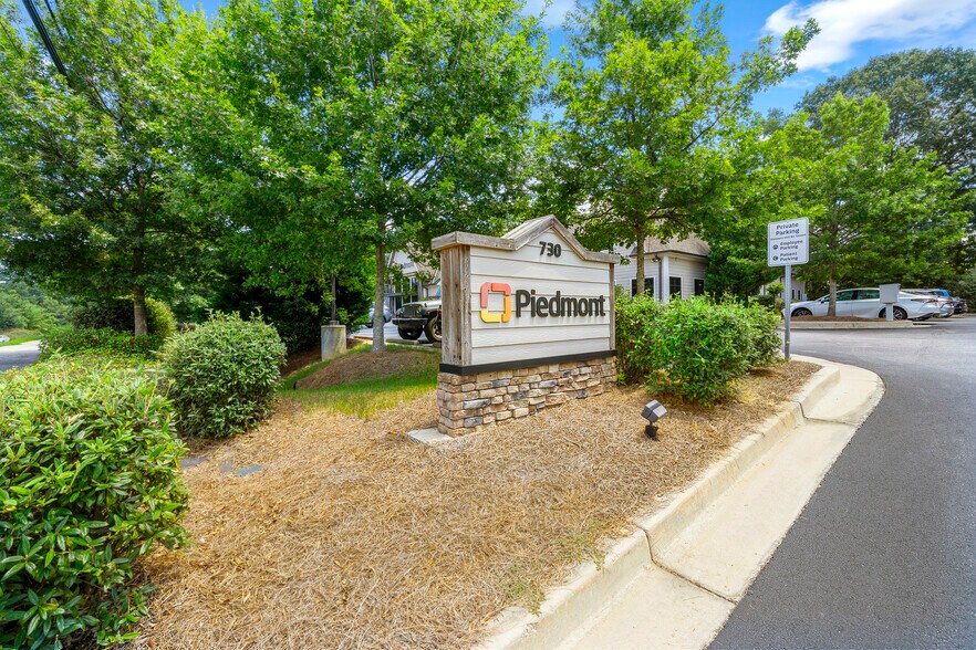 More Photos Of 730 Glynn Street, Fayetteville Medical For Sale