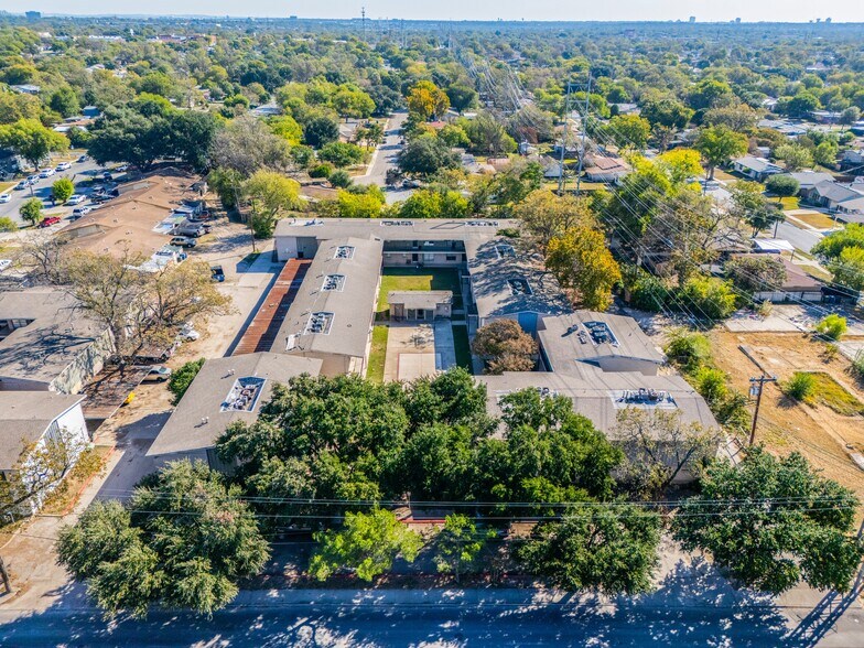 More Photos Of 2222 Vance Jackson Rd, San Antonio Apartments For Sale