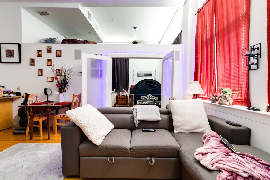 More Photos Of 141 E Wythe St, Petersburg Apartments For Sale