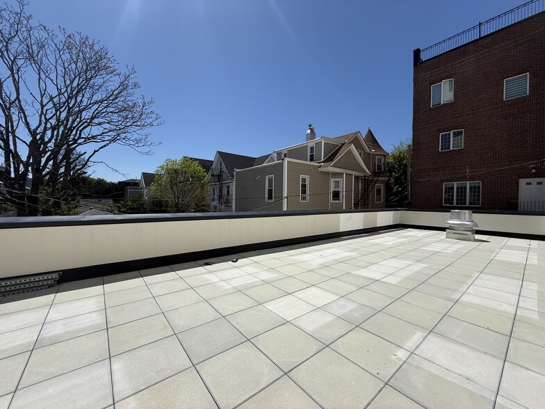 More Photos Of 206 Ditmas Ave, Brooklyn Office For Lease