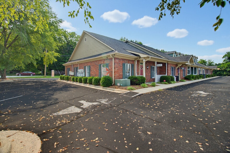 More Photos Of 701 W Main St, Jamestown Office For Sale