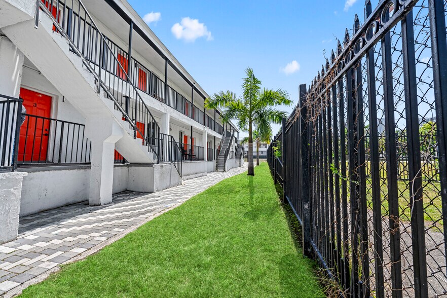 More Photos Of 1829 NW 2nd Ct, Miami Multifamily For Sale