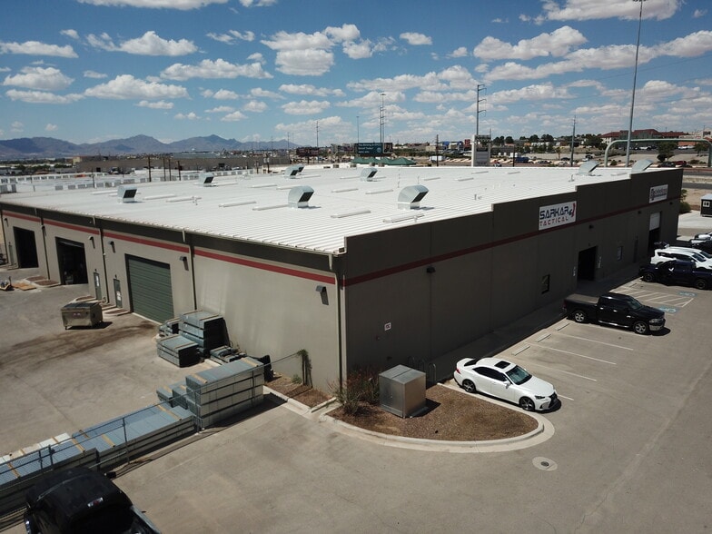 More Photos Of 8736 Gateway Blvd E, El Paso General Retail For Lease