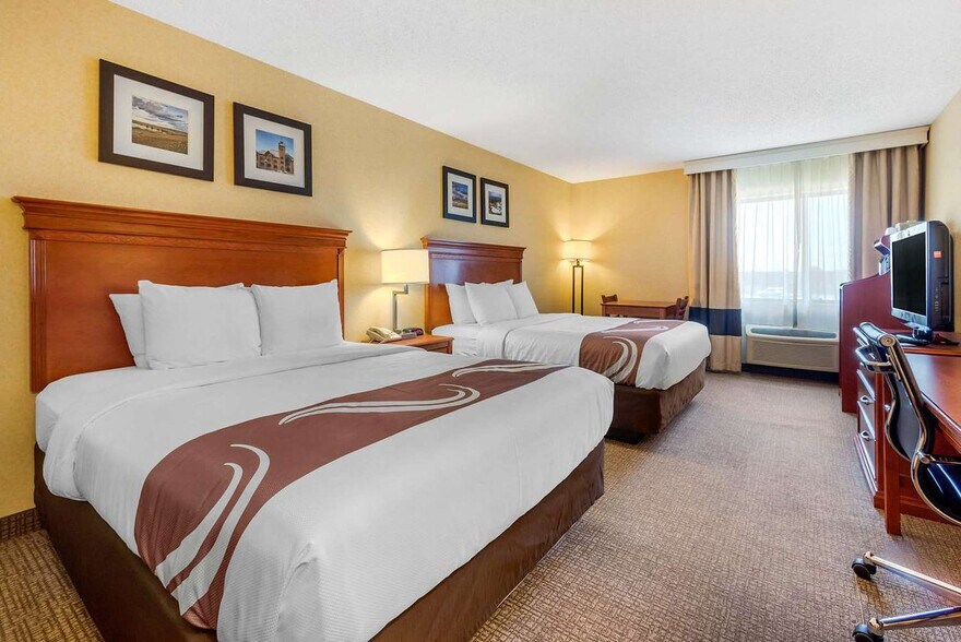 More Photos Of 670 Eagleridge Blvd, Pueblo Hotel For Sale