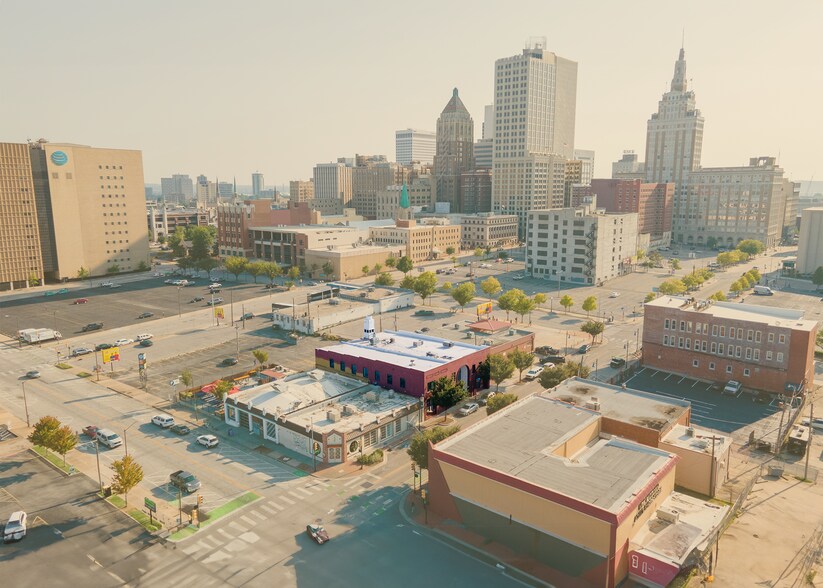 More Photos Of 314 E 3rd St, Tulsa Office For Sale