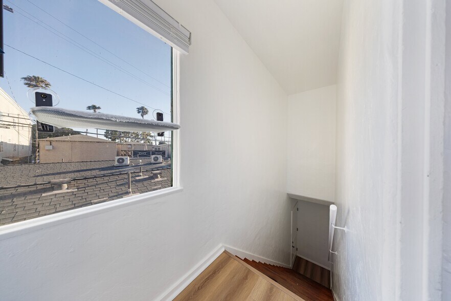 More Photos Of 28 Argonne Ave, Long Beach Apartments For Sale