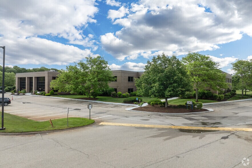 More Photos Of 350 Lincoln St, Hingham Unknown For Lease