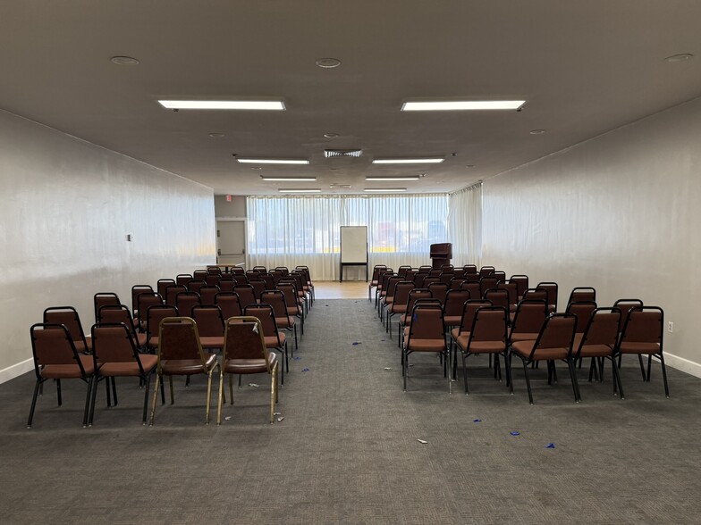 More Photos Of 4219 E Waterloo Rd, Stockton Hotel For Sale