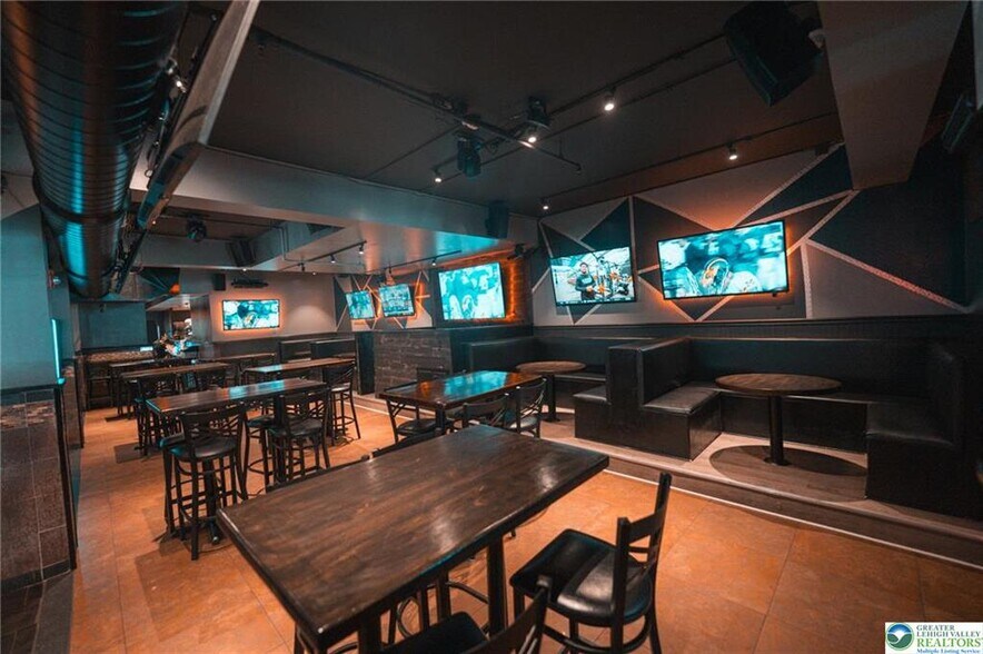 More Photos Of 515 Main St, Bethlehem Restaurant For Sale