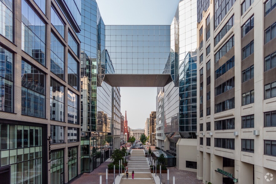 More Photos Of 800 K St NW, Washington Office For Lease