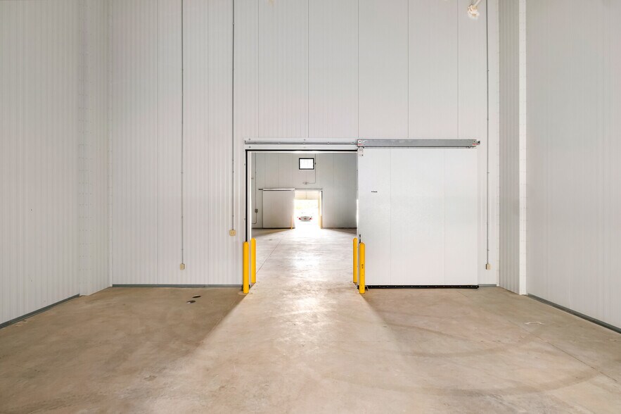 More Photos Of 9342 SE Loop 410, San Antonio Refrigeration Cold Storage For Sale