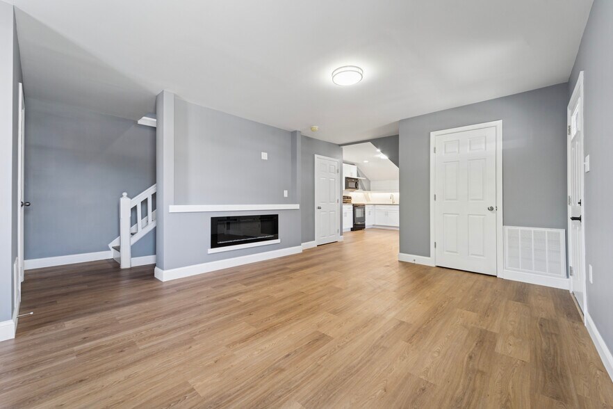 More Photos Of 14-16 S Wycombe Ave, Lansdowne Auto Repair For Sale