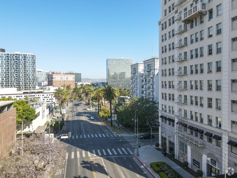 More Photos Of 600 S Commonwealth Ave, Los Angeles Office For Lease