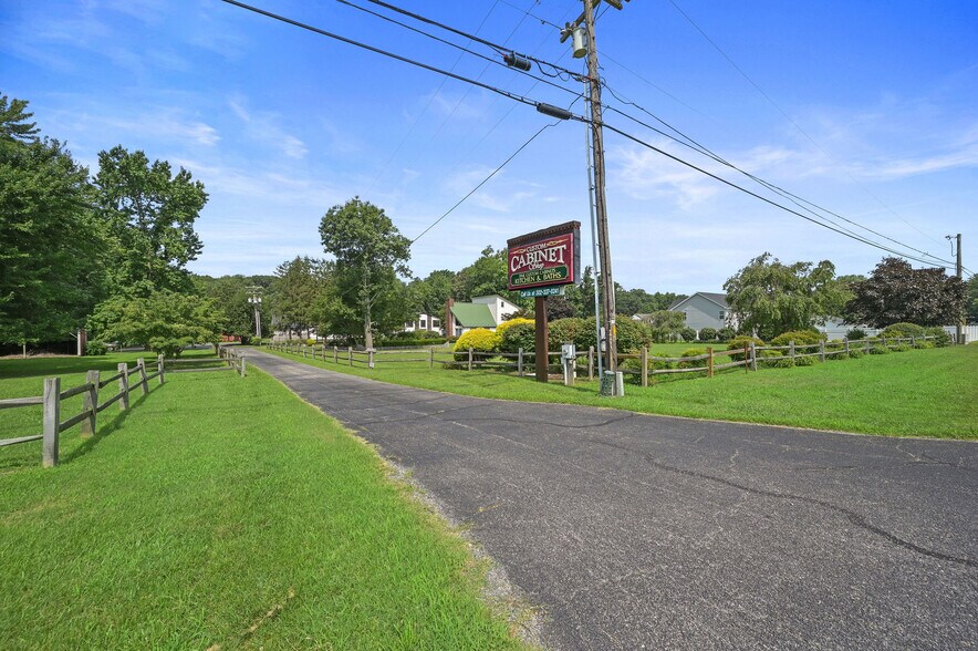 More Photos Of 9155 Campbell Ln, Bridgeville Office For Sale