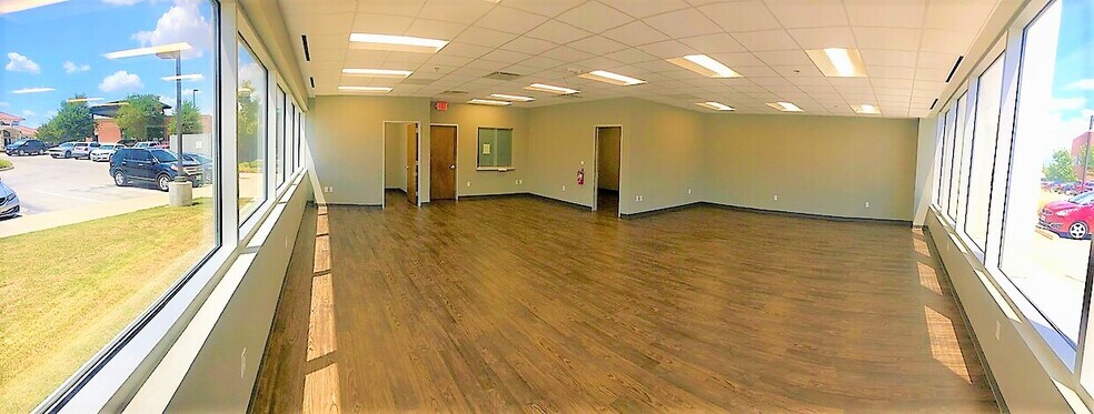 More Photos Of 1125 Raintree Cir, Allen Medical For Lease