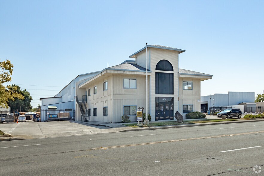 More Photos Of 4701 24th St, Sacramento Warehouse For Lease