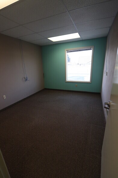 More Photos Of 39141 Pocahontas, Baker City Medical For Sale