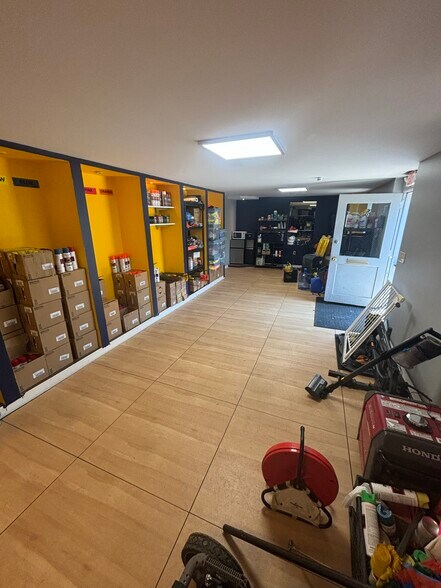 More Photos Of 15 S 2nd St, Emmaus Warehouse For Lease