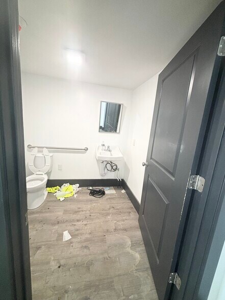 More Photos Of 110-118 Main St, Malden Storefront Retail Residential For Lease