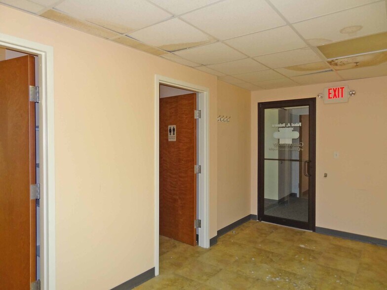 More Photos Of 1311-1319 Pineview Dr, Morgantown Medical For Sale